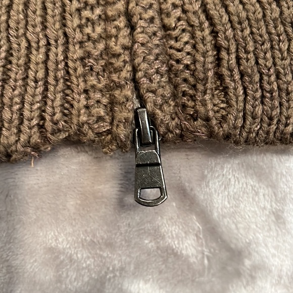 Zipper sweater-NWOT - Picture 4 of 10